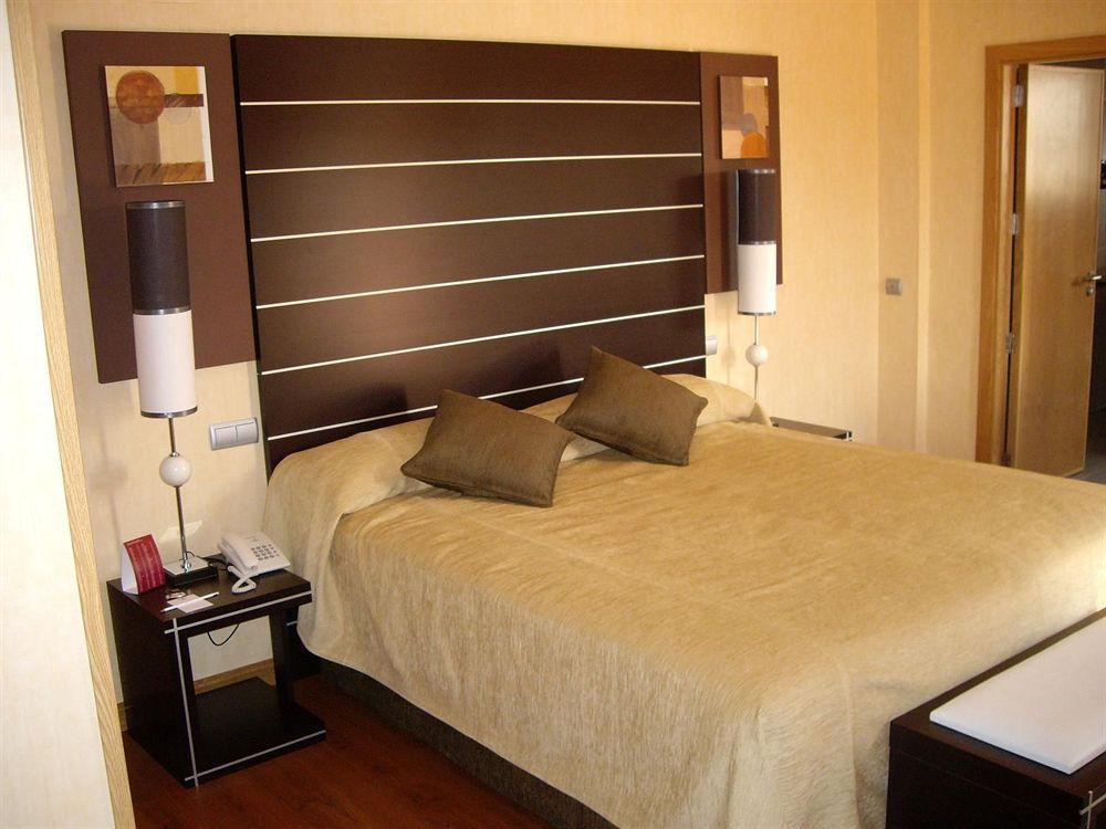 B&B Hotel Madrid Фуенлабрада Номер фото